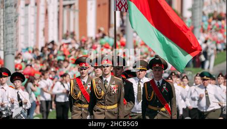 Gomel, Weißrussland - 9. Mai 2018: Feierliche Prozession Der Parade. M Stockfoto