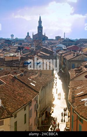 Italien, Lombardei, Crema, Via Giuseppe Mazzini Stockfoto