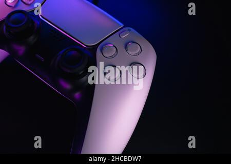 Weißer Controller der nächsten Generation isoliert. Stockfoto