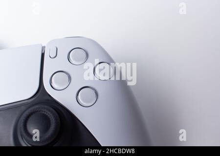 Weißer Controller der nächsten Generation isoliert. Stockfoto