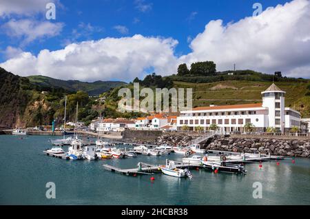 Portugal, Azoren, Povoacao, Marina auf der Insel Sao Miguel Stockfoto