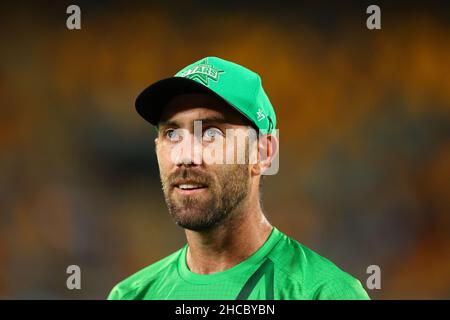 Brisbane, Großbritannien. 27th Dez 2021. Glenn Maxwell von den Melbourne Stars schaut auf Kredit: Nachrichtenbilder /Alamy Live News Stockfoto