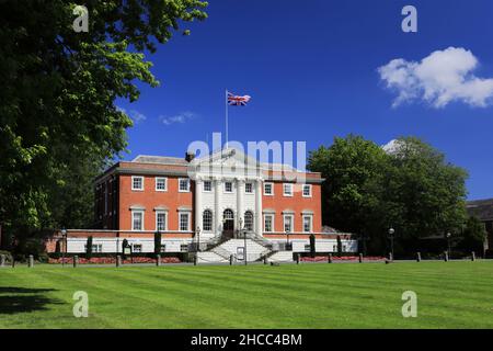 The Golden Gates, Town Hall and Gardens, Warrington Town, Keshire, England, Großbritannien Stockfoto