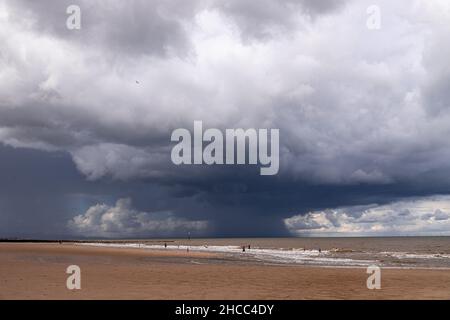 Sturm über Prestatyn Beach, North Wales Coast Stockfoto