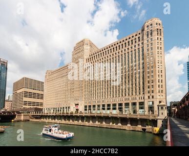 Das riesige Art Deco Merchandise Mart Handelsgebäude in Chicago Illinois wurde 1930 eröffnet, als es das größte Gebäude der Welt war Stockfoto