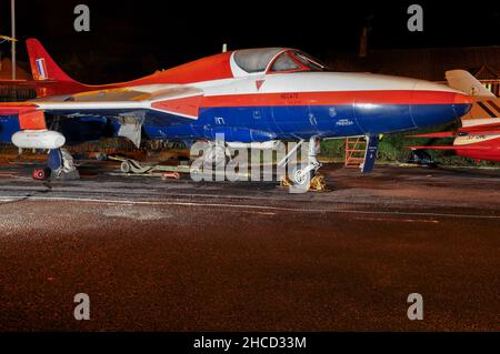 Hawker Hunter T7 Kampfflugzeug WV383, das im Farnborough Air Sciences Trust Museum, Hampshire, Großbritannien, ausgestellt wurde. Benannt Hecate - Dame der Nacht Stockfoto