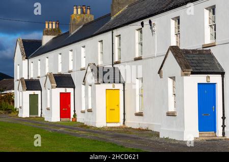 Ehemalige Lighthouse Keeper's Houses, Knightstown Village, Valentia Island, County Kerry, Irland Stockfoto