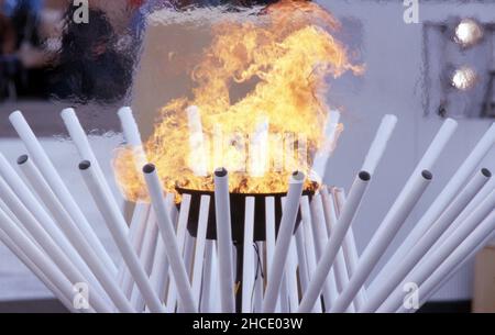 Nagano, Japan. 28th Dez, 2021. firo: Sport, Wintersport Olympia, Olympische Spiele, 1998 Nagano, Japan, Olympische Winterspiele, 98, Archivbilder Eröffnungszeremonie Olympische Flamme, Fackel Credit: dpa/Alamy Live News Stockfoto