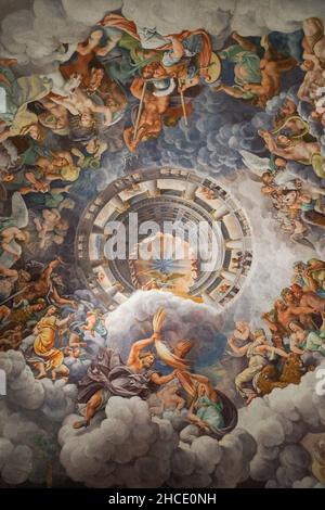 Palazzo Te Palast, Sala dei Giganti, Fresko des Sturzes der Giganten, Mantua, Lombardei, Italien, Europa Stockfoto