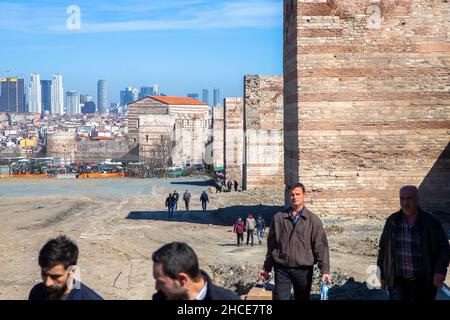 Istanbul, Türkei - 03-05-2017:Historische byzantinische Landesmauern, Edirnekapı, Istanbul Stockfoto