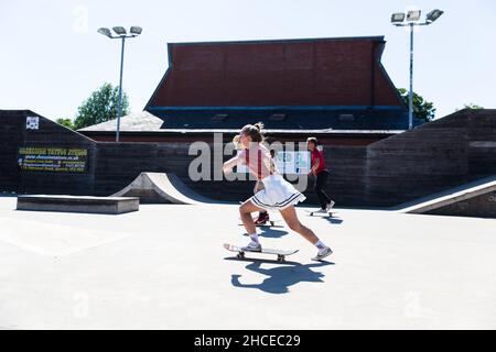 Woodbridge Suffolk UK Juni 22 2019: Eine gemeinnützige Community organisierte Skateboarding-Wettbewerb. Es gibt verschiedene Altersklassen, so dass jeder kann Stockfoto