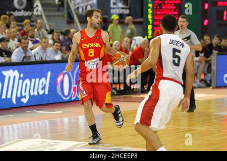 A Coruna, Spanien. Jose Manuel Calderon schießt während des Freundschaftsspiel zwischen Spanien und Kanada in Einer Coruna auf den Korb Stockfoto