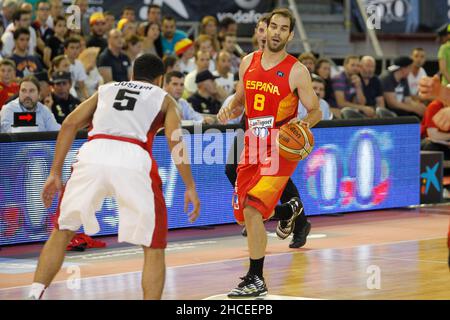 A Coruna, Spanien. Jose Manuel Calderon schießt während des Freundschaftsspiel zwischen Spanien und Kanada in Einer Coruna auf den Korb Stockfoto