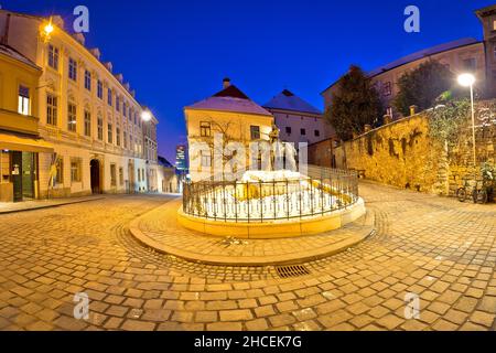 Zagreb. Historische Zagreb Radiceva Straße und Kamenita Vrata Stone Gate Abendansicht, Hauptstadt von Kroatien Stockfoto