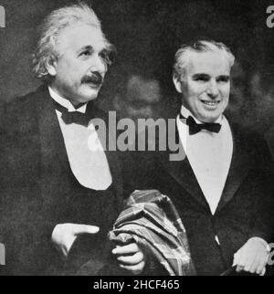 Charlie Chaplin mit Albert Einstein bei der Premiere von City Lights - 1931 Stockfoto