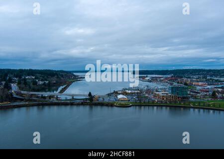 Die Olympia, Washington Waterfront bei Sonnenuntergang im Dezember 2021 Stockfoto