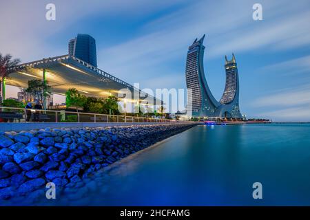 Neu Erbaues Katara Tower Gebäude In Lusail Marina Stockfoto