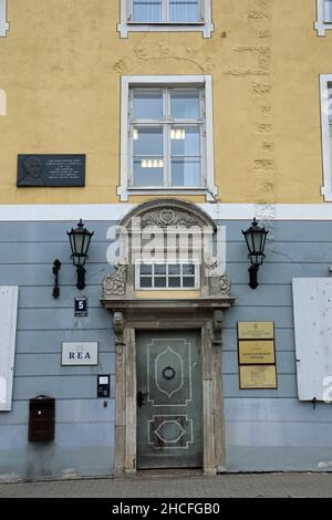 Gedenktafel für Nikolaus von Himzels an der Maza Jauniela 5 in Riga Stockfoto