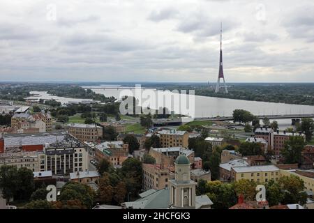 Blick auf die Daugava in Riga Stockfoto