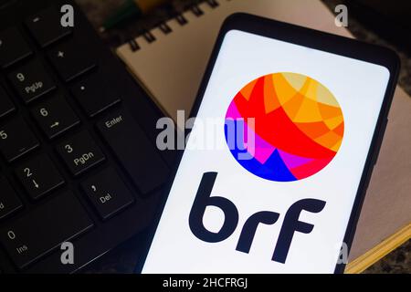 Brasilien. 28th Dez 2021. In dieser Abbildung wird das auf einem Smartphone angezeigte BRF-Logo angezeigt. Kredit: SOPA Images Limited/Alamy Live Nachrichten Stockfoto