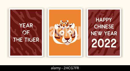 Set von 2022 chinesischen Neujahrs-Postkarte, Jahr des Tigers. Tiger- und Tiger-Jungtier-Illustration, Streifenmuster, Neujahrs-Gruß Stock Vektor