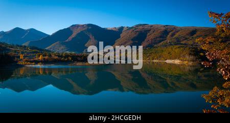 Landschaft Lago di Fiastra in der Region Marken, Provinz Macerata, Italien Stockfoto