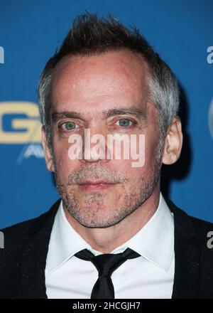 Beverly Hills, Usa. 29th Dez 2021. (DATEI) Jean-Marc Vallee tot um 58 Uhr. BEVERLY HILLS, LOS ANGELES, CA, USA - FEBRUAR 03: Der kanadische Filmemacher Jean-Marc Vallee (Jean-Marc Vallée), Gewinner des Preises für herausragende Regieleistungen in Filmen für Fernsehen und Mini-Serien für „Big Little Lies“, Posen im Pressesaal bei den Annual Directors Guild of America Awards 70th, die am 3. Februar 2018 im Beverly Hilton Hotel in Beverly Hills, Los Angeles, Kalifornien, USA, abgehalten wurden. (Foto: Xavier Collin/Image Press Agency/Sipa USA) Quelle: SIPA USA/Alamy Live News Stockfoto