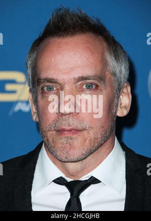 Beverly Hills, Usa. 29th Dez 2021. (DATEI) Jean-Marc Vallee tot um 58 Uhr. BEVERLY HILLS, LOS ANGELES, CA, USA - FEBRUAR 03: Der kanadische Filmemacher Jean-Marc Vallee (Jean-Marc Vallée), Gewinner des Preises für herausragende Regieleistungen in Filmen für Fernsehen und Mini-Serien für „Big Little Lies“, Posen im Pressesaal bei den Annual Directors Guild of America Awards 70th, die am 3. Februar 2018 im Beverly Hilton Hotel in Beverly Hills, Los Angeles, Kalifornien, USA, abgehalten wurden. (Foto: Xavier Collin/Image Press Agency/Sipa USA) Quelle: SIPA USA/Alamy Live News Stockfoto