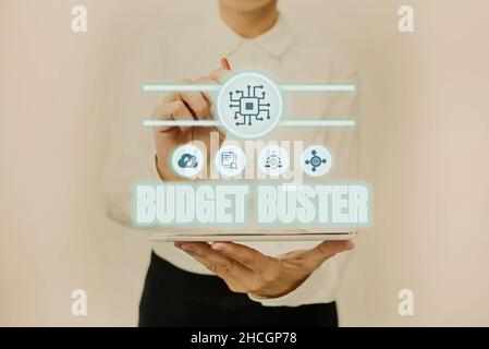 Schreiben mit dem Text Budget Buster. Business Showcase sorgenfreie Ausgaben Schnäppchen unnötige Käufe übertriebene Lady in Uniform Stockfoto