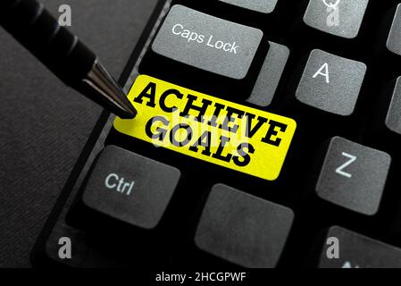 Schild mit der Anzeige Ziele erreichen. Business Showcase ergebnisorientierte Reichweite Ziel effektive Planung erfolgreich eingeben Online Website-Informationen, Bearbeiten Stockfoto