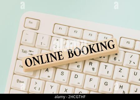 Schreiben, Anzeige Text Online-Buchung. Die Geschäftsübersicht ermöglicht es Verbrauchern, sich über die Website Formatierung und Online-Kompilierung für Aktivitäten zu reservieren Stockfoto