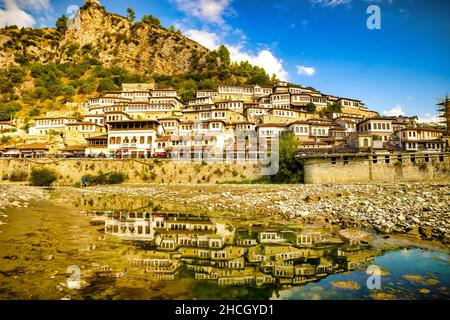 Reiseziel in Albanien, Berat, Blick auf die Altstadt Stockfoto