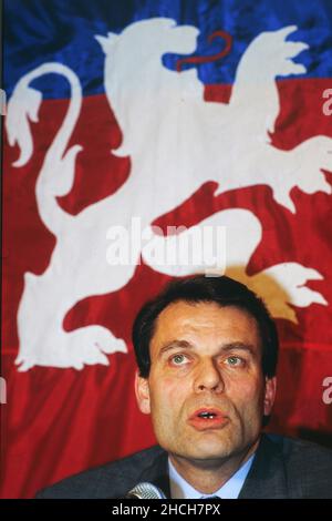 Archiv 80ies: Michel Noir, französischer Politiker setzt sich für die Bürgermeister von Lyon, Rhone, Rhone-Alpen-Region, Frankreich, 1989 ein Stockfoto