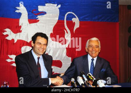 Archiv 80ies: Michel Noir, französischer Politiker setzt sich für die Bürgermeister von Lyon, Rhone, Rhone-Alpen-Region, Frankreich, 1989 ein Stockfoto