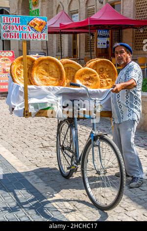 Brotgewinnerin, Buchara, die Heilige Stadt, Usbekistan, Usbekistan Stockfoto