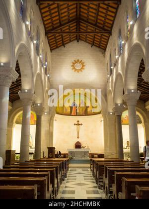 Mittelschiff der St. Joseph Kirche in Nazareth Stockfoto