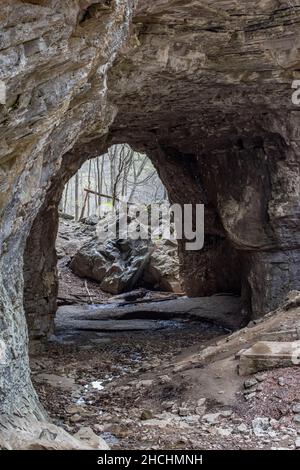 Smoky Arch im Carter Caves State Resort Park, Kentucky Stockfoto