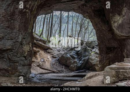 Smoky Arch im Carter Caves State Resort Park, Kentucky Stockfoto