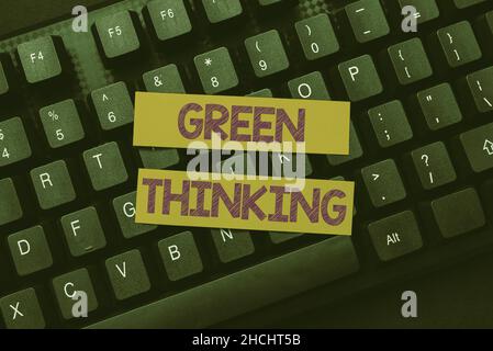 Konzeptionelle Darstellung Green Thinking. Konzept bedeutet, dass man die Verantwortung für die Umwelt zur Realität werden lässt Creating New Online Cookbook, typing Stockfoto