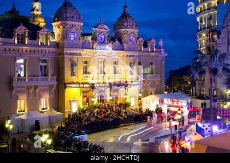 Monte Carlo, Monaco - 25. Januar 2018: FIA World Rallye Championship Season Opening, Rally, WRC, Launch at Place du Casino, Nightshot Blue Hour, ACM. Mandoga Media Deutschland Stockfoto