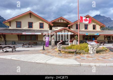 Banff, Kanada - 30. September 2021: Bahnhof Banff Stockfoto