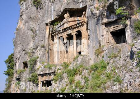 Lykischen Gräbern geschnitten, Klippen, Fethiye, Provinz Mugla, Türkei Stockfoto