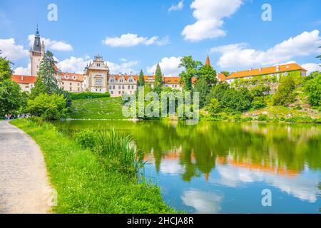 Schloss Pruhonice und Naturpark Stockfoto