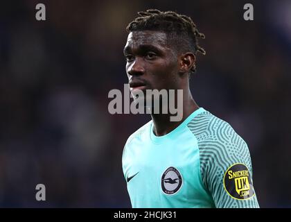 London, Großbritannien. 29th Dez 2021. Yves Bissouma von Brighton & Hove Albion schaut während des Spiels der Premier League in Stamford Bridge, London, auf. Bildnachweis sollte lauten: Jacques Feeney/Sportimage Kredit: Sportimage/Alamy Live News Stockfoto