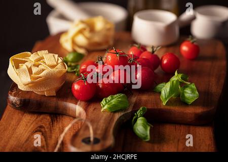 Zutat zum Kochen von italienischen Tagliatelle Stockfoto