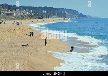 El Cavaió Strand in Arenys de Mar der Maresme Region Provinz Barcelona, Katalonien, Spanien Stockfoto