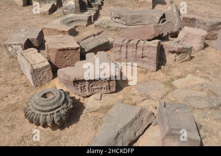 Alte indische Skulpturen und paterned in Indien. Kunstwerke in Tempeln aus dem 10th. Jahrhundert, historische Menschen, altes Leben. Stockfoto