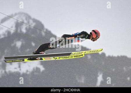 Oberstdorf, Deutschland. 29th Dez 2021. Pius PASCHKE (GER), Action, Sprungschanze, 70th Internationales Vierschanzentournee 2021/22, Auftaktschanze in Oberstdorf, AUDI ARENA am 29th. Dezember 2021. â Credit: dpa/Alamy Live News Stockfoto