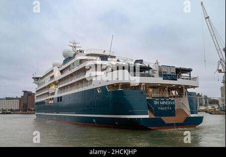 Swan Hellenic's neues Expeditionskreuzfahrtschiff SH Minerva, das nach Probefahrten zurück zur Helsinki Shipyard kommt. Stockfoto