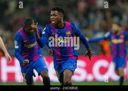 Ukraine, Kiew - 02. November 2021. Ansu Fati (FC Barcelona) während des Spiels zwischen dem FC Dynamo Kiew und dem FC Barcelona, NSC Olympiyskiy Stockfoto